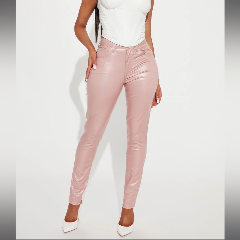 Fashion Nova - Faux Leather Skinny Pants - Rose *NWT* Size Small